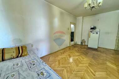 Vânzare - Apartament în Văzrajdane,  Ruse