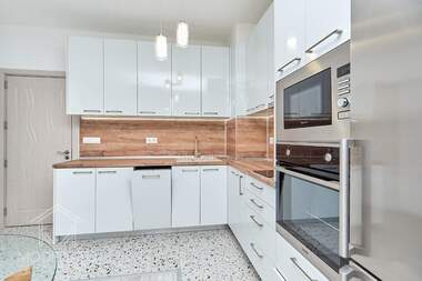 Miete - Wohnung in Slaweykow,  Burgas