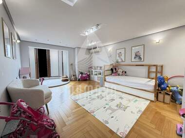 Verkauf - Wohnung in Üjen,  Plowdiw