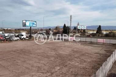 Ενοίκιο - Οικόπεδο για κατασκευή σε Враждебна,  София