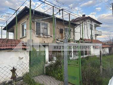Продажба - Къща в Куртово Конаре,  Пловдив