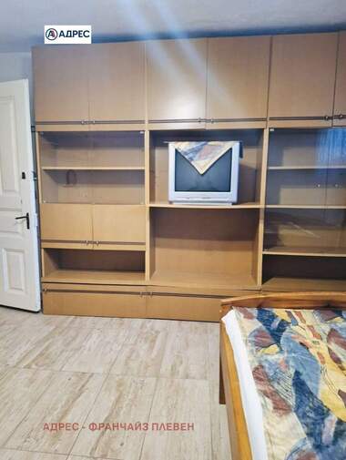 Închiriere - Apartament în Wider Center,  Pleven