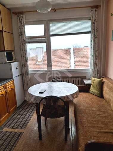 Miete - Wohnung in Mladejki halm,  Plowdiw
