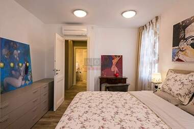Închiriere - Apartament în Simeonovo,  Sofia