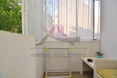 Închiriere - Apartament în VINS - Ceerven ploștiad,  Varna