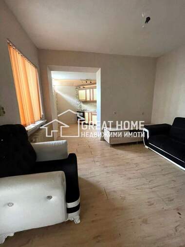 Verkauf - Etage von Haus in Kooperatiwen  pazar,  Targowishte