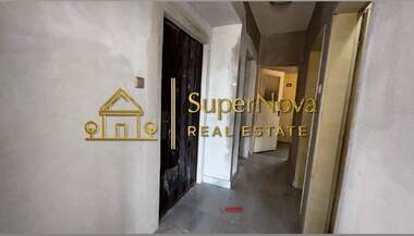 Vânzare - Apartament în Mladejki hălm,  Haskovo