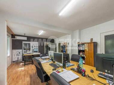 Verkauf - Büro in Elektron,  Warna