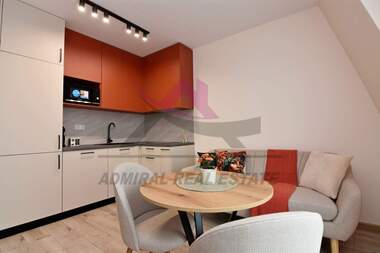 For rent - Apartment in VINS - Cherven ploshtad,  Varna