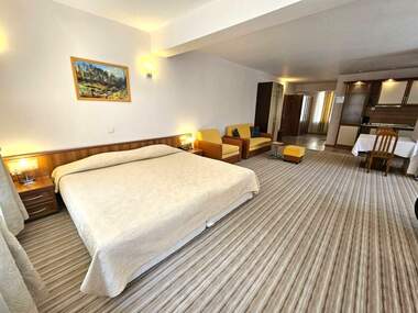 Vânzare - Hotel în Devin,  Smolian