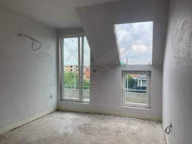 Продажба - Апартамент в Остромила,  Пловдив