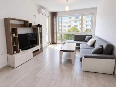 For rent - Apartment in Slaveykov,  Burgas