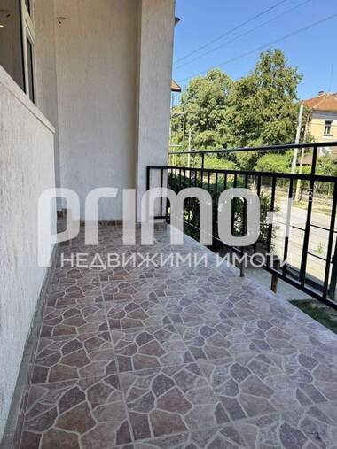 Продажба - Етаж от къща в Мездра,  Враца