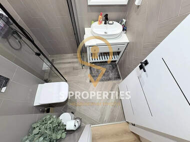 Închiriere - Apartament în Briz,  Varna