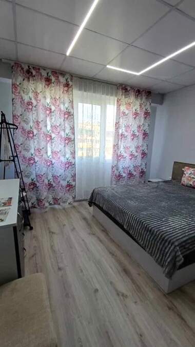 Miete - Wohnung in Rodina 1,  Ruse