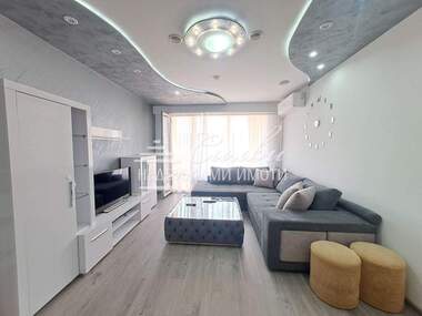 For sale - Apartment in Boian Balgaranov 1,  Shumen