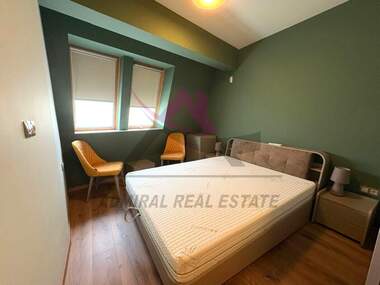 Închiriere - Apartament în Ceaîka,  Varna
