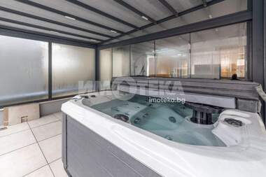 For sale - Apartment in Center,  Varna