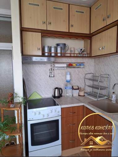 Продажба - Апартамент в Дружба 1,  Хасково
