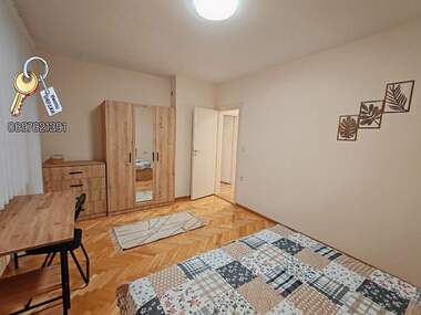 Închiriere - Apartament în Ideal City Center,  Pleven