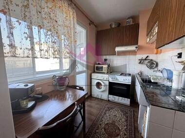 Închiriere - Apartament în Troșevo,  Varna
