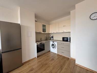 Miete - Wohnung in Horizont,  Burgas