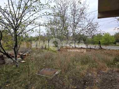 For sale - House in Voluiak,  Sofia