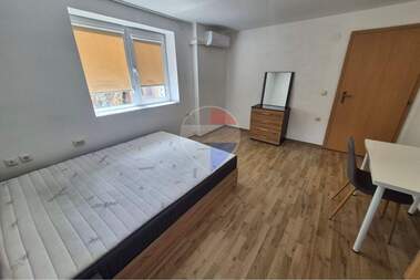 Închiriere - Apartament în Obștiinata,  Varna
