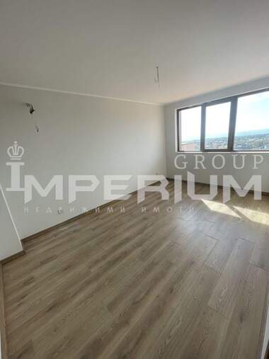 Vânzare - Apartament în Vinița,  Varna