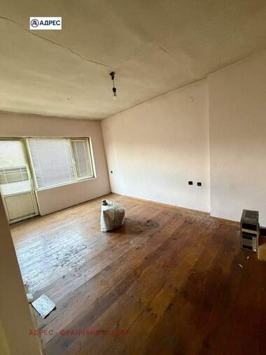 Verkauf - Etage von Haus in Troian,  Lowetsch