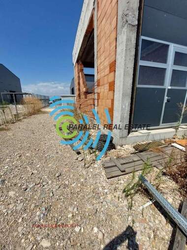 For sale - Repair shop in Industrialna zona-Iug,  Plovdiv