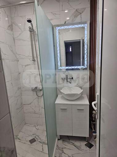 Închiriere - Apartament în Sportna zala,  Varna