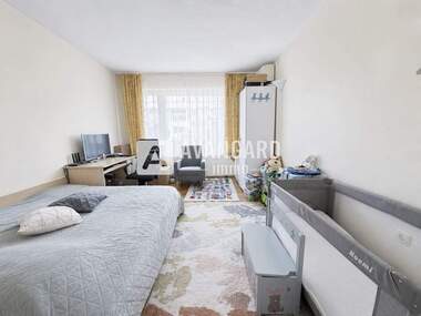 Продажба - Апартамент в Левски,  Варна