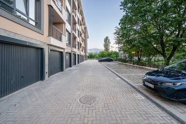Vânzare - Apartament în Hristo Smirnenski,  Plovdiv
