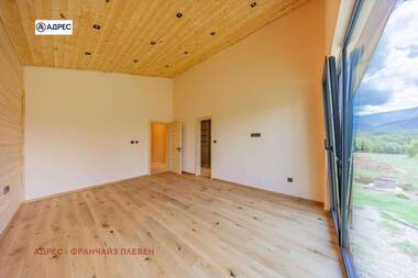 For sale - House in Aprilci,  Lovech