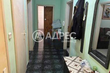 Vânzare - Apartament în Avtogara,  Varna