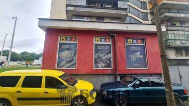 Închiriere - Magazin/Birou/Depozit/Salon de frumusețe în Wider Center,  Ruse