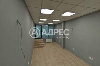 Ενοίκιο - Κατάστημα σε Център,  София