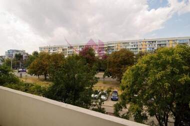 Închiriere - Apartament în Ceaîka,  Varna