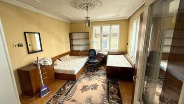 For sale - House in Center,  Razgrad