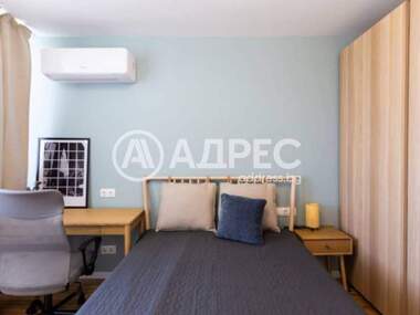 Închiriere - Apartament în Center,  Sofia