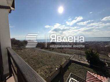 Продажба - Апартамент в Свети Влас,  Бургас