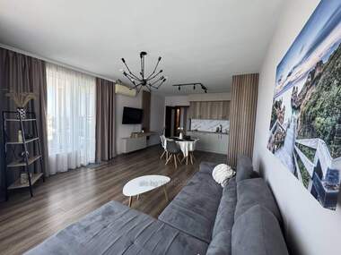 Închiriere - Apartament în Slaveîkov,  Burgas