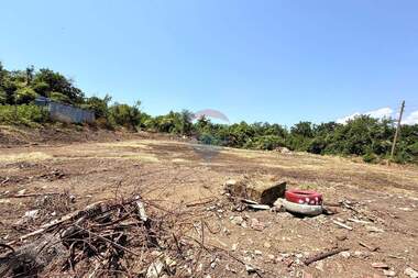 Vânzare - Teren de construcții în Djuliunița,  Veliko Tărnovo