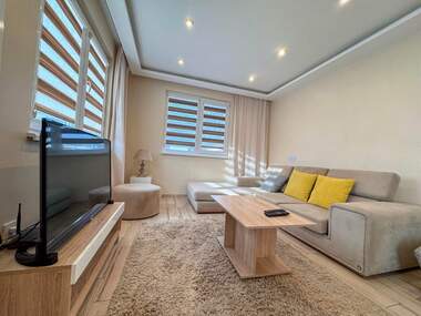 Închiriere - Apartament în Țentăr,  Burgas