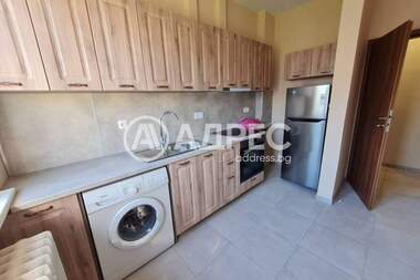 Închiriere - Apartament în Center,  Sofia