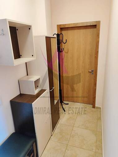 Kira - Apartman olarak Pogrebi,  Varna