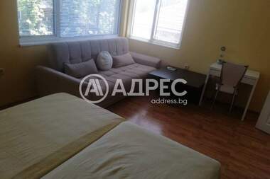Ενοίκιο - Διαμέρισμα σε Център,  Варна