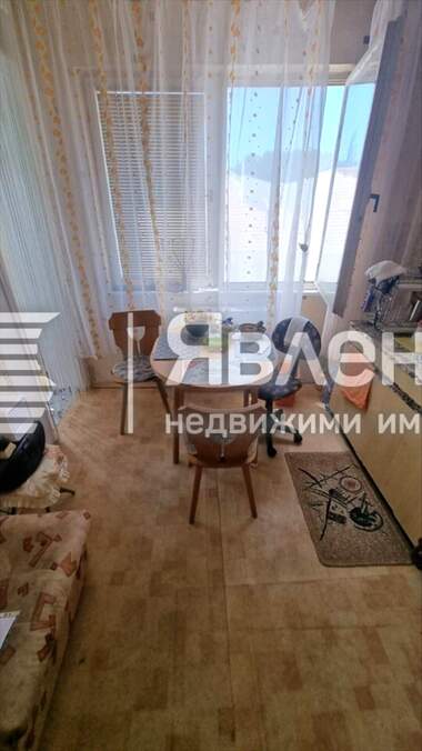 Vânzare - Apartament în Atia,  Burgas