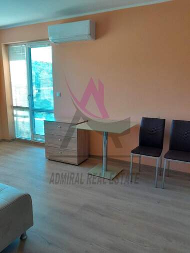 Ενοίκιο - Διαμέρισμα σε Кайсиева градина,  Варна
